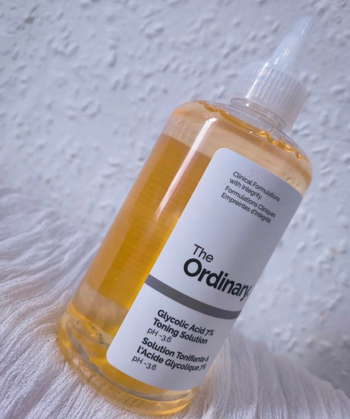 The ordinary glycolic acid 7% toning solution