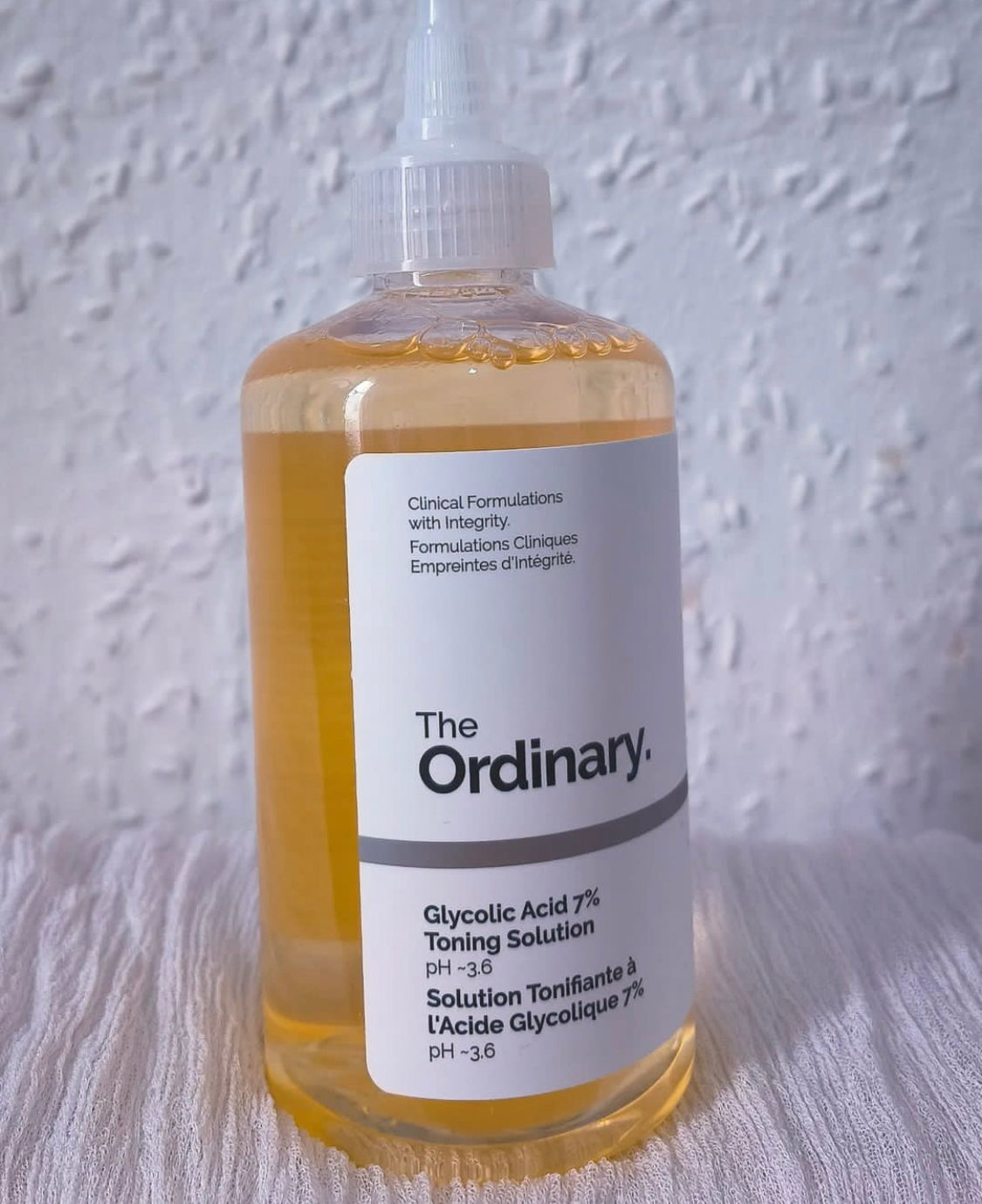 The ordinary glycolic acid 7% toning solution