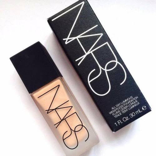 NARS All Day Luminous Weightless Foundation